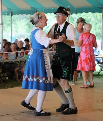 Gracie Schell Dancing